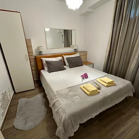 Mea מאלי לוסיניי